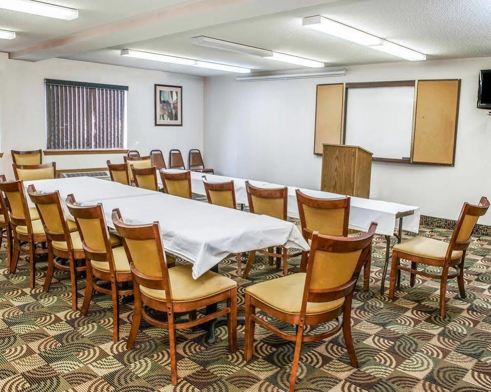 Quality Inn & Suites Джорджтаун Екстериор снимка